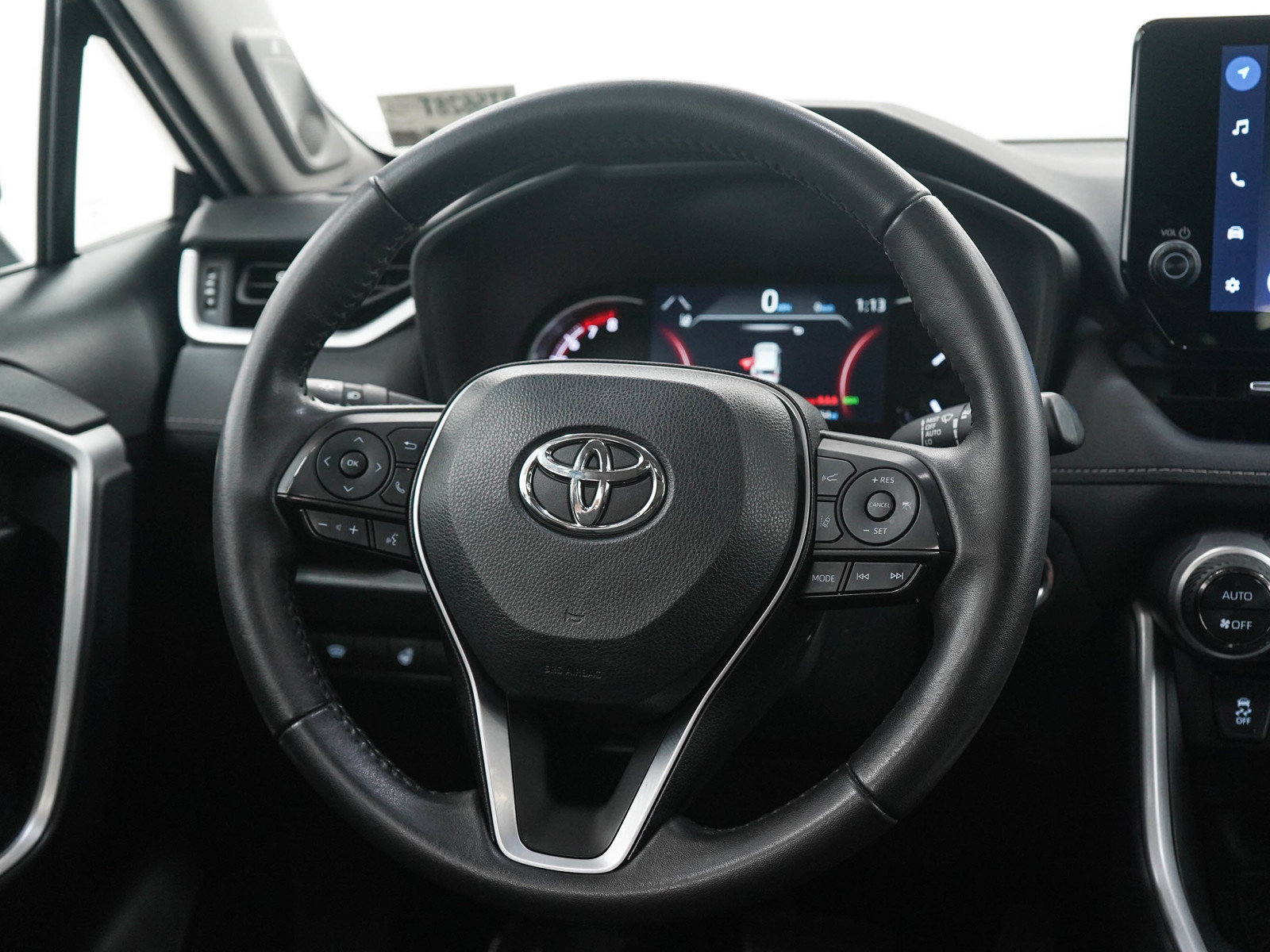 Used 2023 Toyota RAV4 XLE Premium AWD/4WD image 17