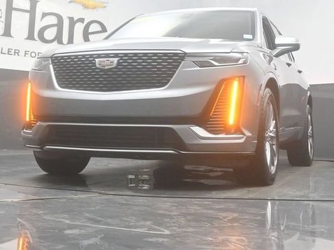 Used 2024 Cadillac XT6 Premium Luxury w/ Technology Package AWD/4WD image 4