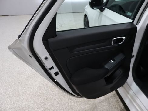 Used 2023 Honda Civic Sport image 17