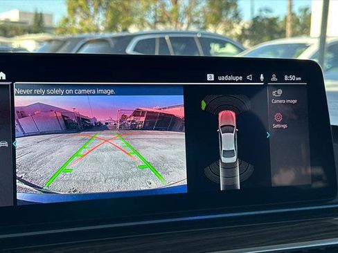 Used 2023 BMW 530e xDrive w/ Convenience Package image 18