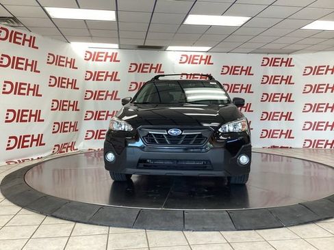 Used 2021 Subaru Crosstrek 2.5i Sport w/ Moonroof Package AWD/4WD image 2