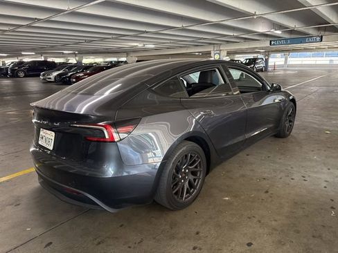 Used 2024 Tesla Model 3 Standard Range RWD image 3