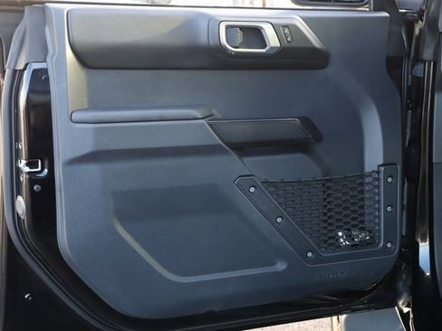 Used 2025 Ford Bronco Outer Banks image 18