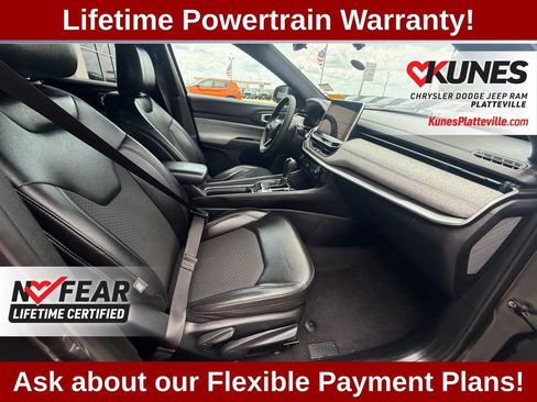 Used 2023 Jeep Compass Latitude AWD/4WD image 44