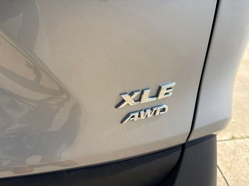 Used 2025 Toyota RAV4 XLE AWD/4WD image 24