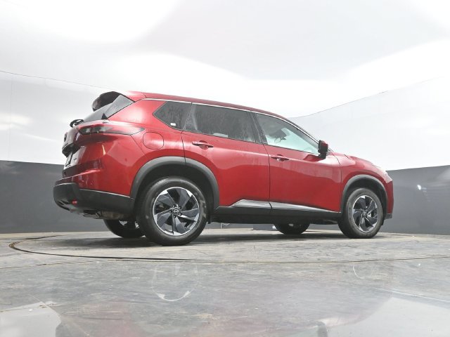 Used 2025 Nissan Rogue SV AWD/4WD image 45