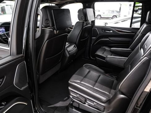 Used 2021 Cadillac Escalade ESV Premium Luxury w/ Performance Package RWD image 44