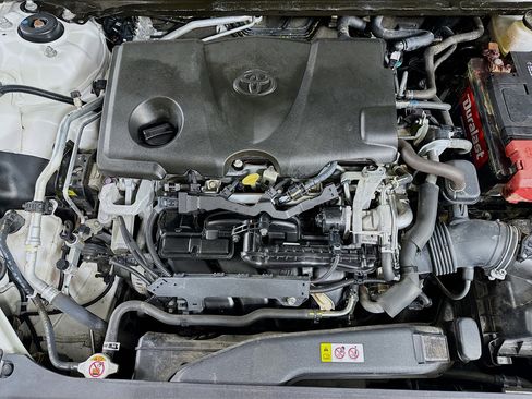 Used 2020 Toyota Camry XSE FWD image 32