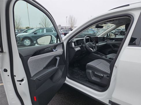 New 2026 Volkswagen Tiguan S image 11