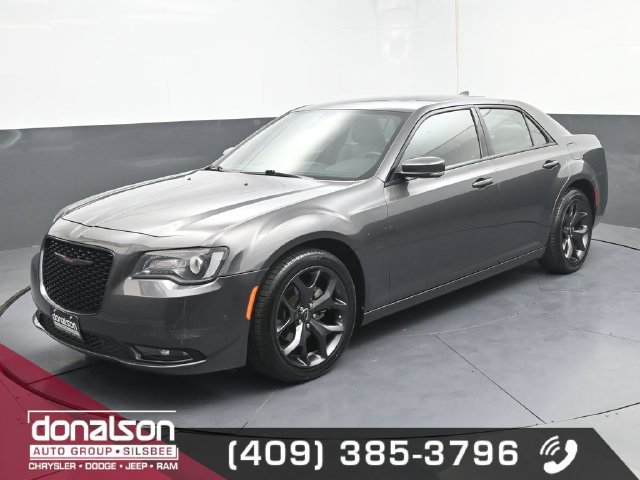 Used 2023 Chrysler 300 S RWD image 5