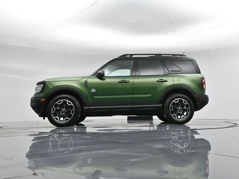 Certified 2025 Ford Bronco Sport Outer Banks w/ Outer Banks Tech Package+ image 8