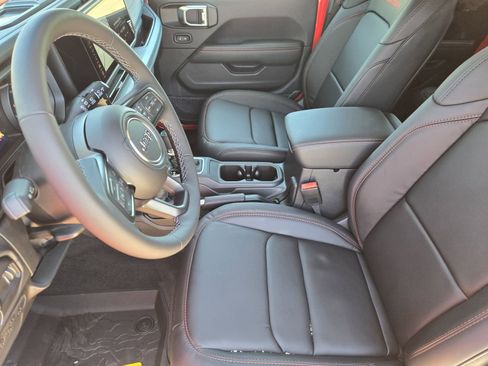 New 2026 Jeep Wrangler Unlimited Rubicon AWD/4WD image 16