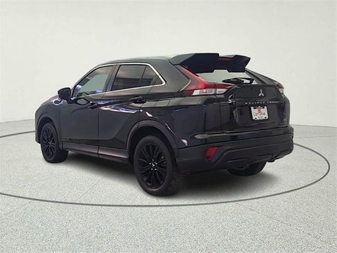 Used 2023 Mitsubishi Eclipse Cross LE image 5