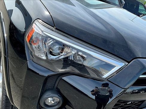 Used 2023 Toyota 4Runner SR5 Premium w/ Moonroof Package AWD/4WD image 24