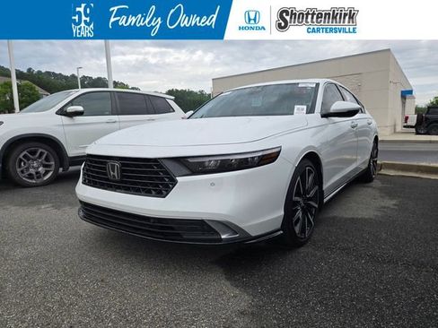 Used 2024 Honda Accord Touring image 1
