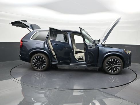 New 2026 Volvo XC90 T8 Ultra w/ Protection Package Premier AWD/4WD image 37