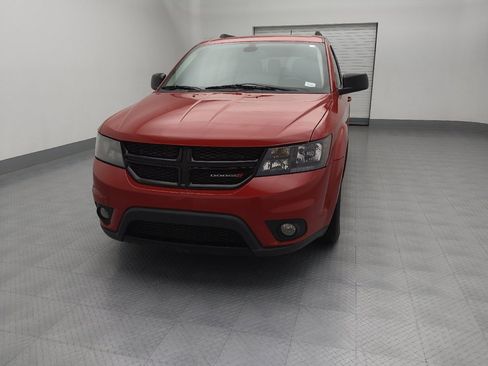 Used 2019 Dodge Journey SE w/ Blacktop Package image 15