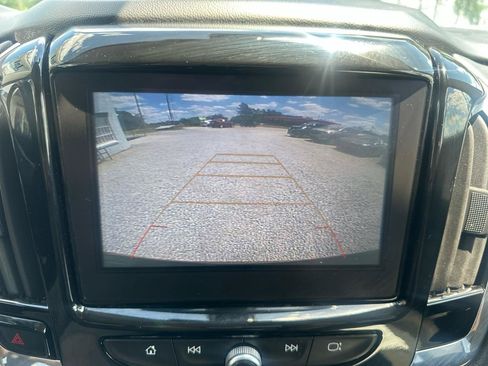 Used 2018 Chevrolet Traverse LT AWD/4WD image 14