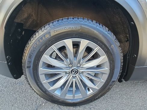 Certified 2024 MAZDA CX-90 3.3 Turbo w/ Preferred Plus image 19