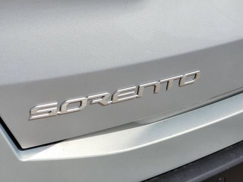 New 2026 Kia Sorento S w/ S Panoramic Sunroof Package FWD image 6