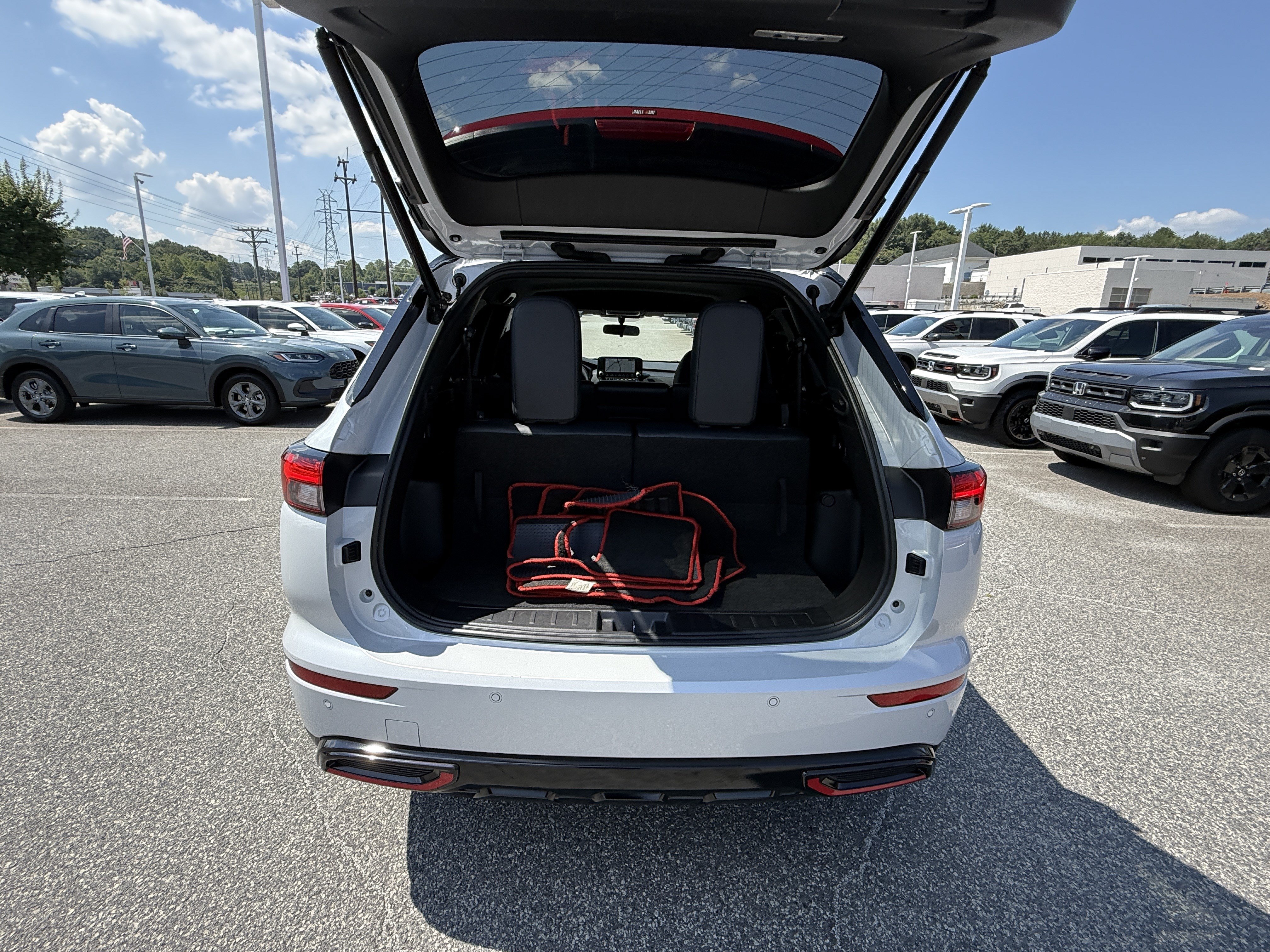 Used 2023 Mitsubishi Outlander Ralliart AWD/4WD image 23