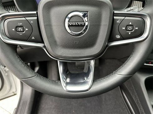 Certified 2025 Volvo XC40 B5 Plus image 14
