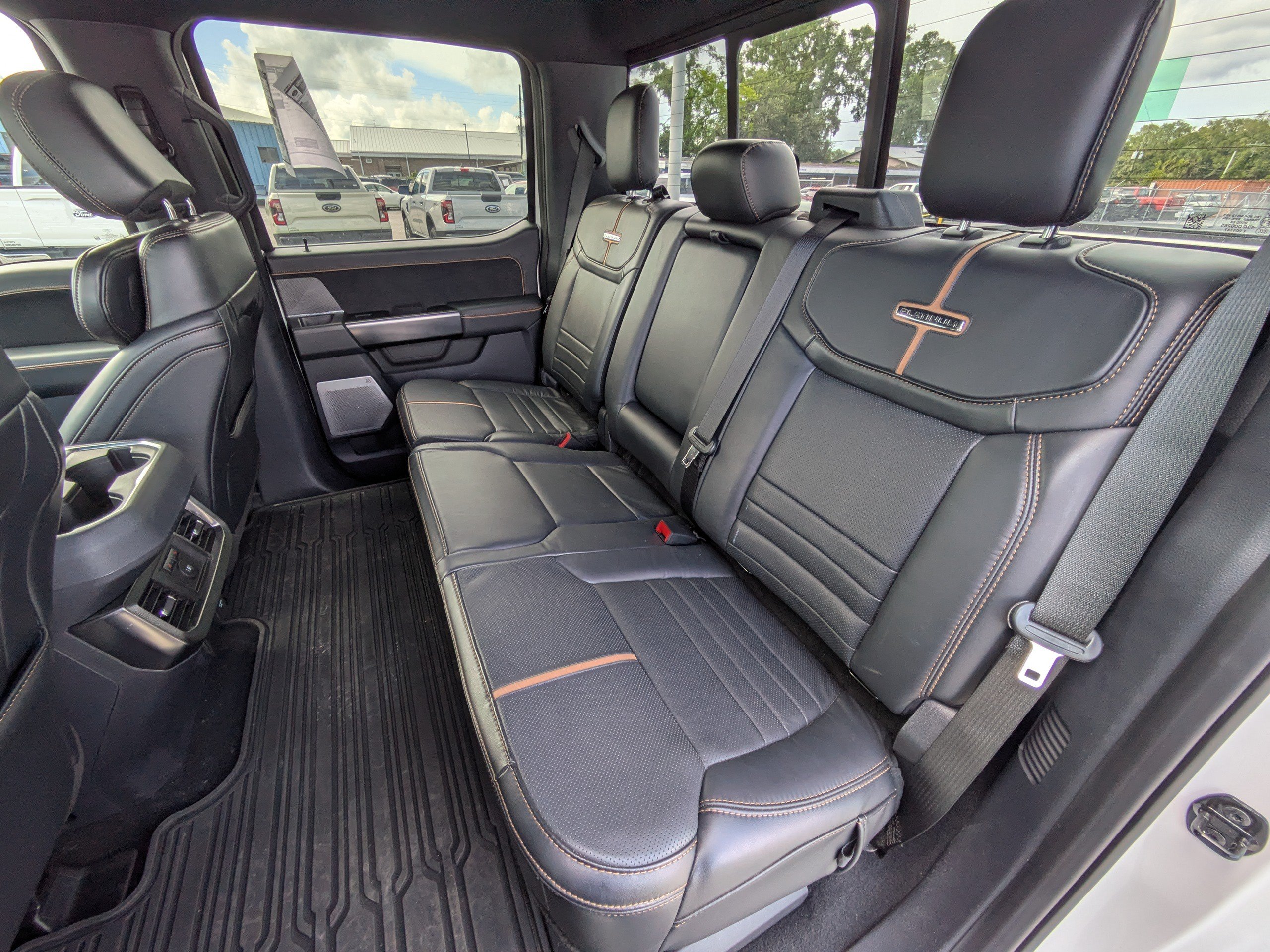 Used 2023 Ford F250 Platinum AWD/4WD image 14