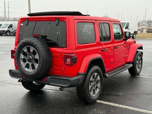 Used 2020 Jeep Wrangler Unlimited Sahara image 3