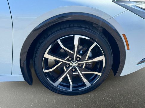 Used 2023 Toyota Prius Prime FWD image 8