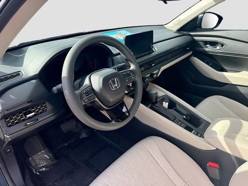 Certified 2023 Honda Accord EX image 9