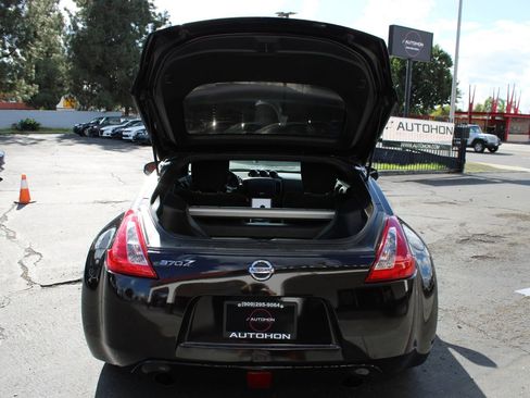Used 2014 Nissan 370Z Coupe image 15