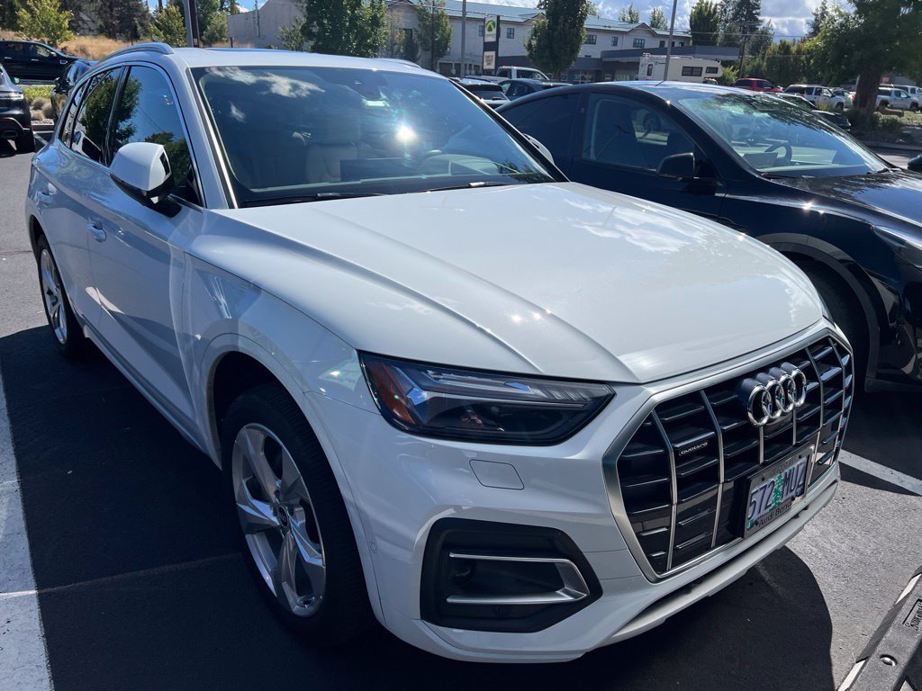 Used 2021 Audi Q5 Prestige AWD/4WD image 2