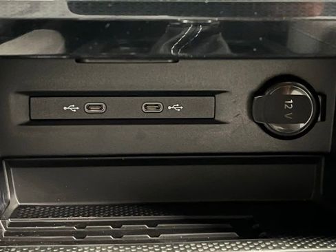 New 2025 Volkswagen Taos SE image 13