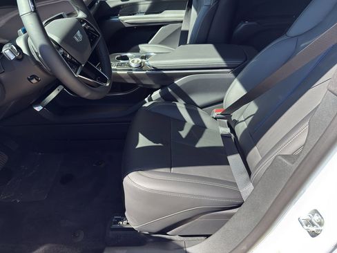 New 2026 Cadillac Lyriq Luxury image 12