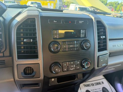 Used 2019 Ford F550 2WD Regular Cab Super Duty image 9