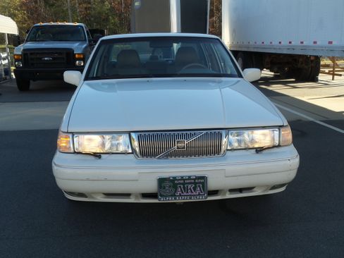 Used 1997 Volvo 960 Sedan image 75