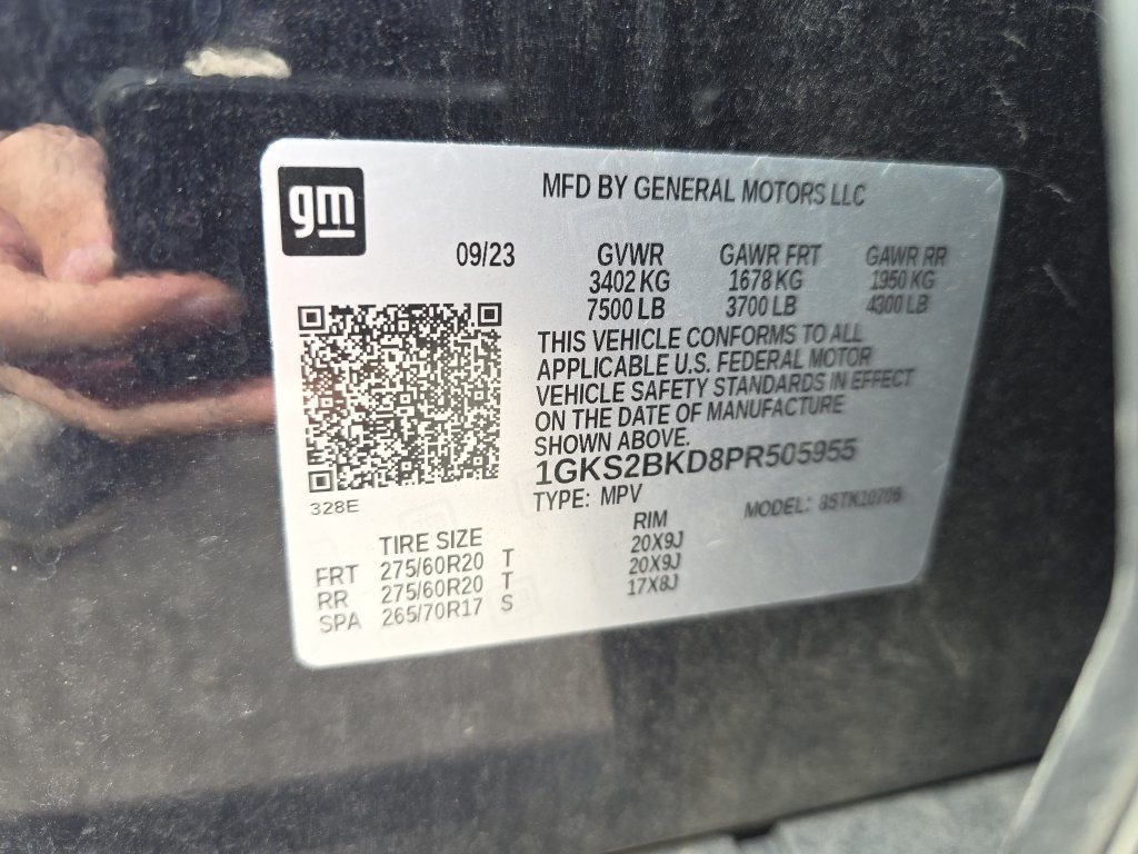 Certified 2023 GMC Yukon SLT w/ SLT Premium Package AWD/4WD image 38