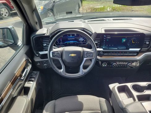 Certified 2023 Chevrolet Silverado 1500 LT AWD/4WD image 12