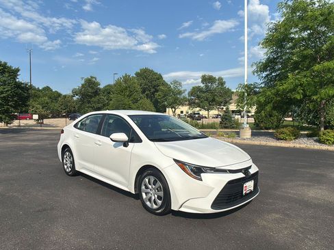 Used 2024 Toyota Corolla LE FWD image 9