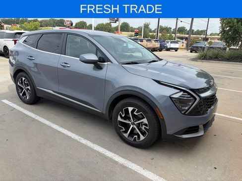 Used 2024 Kia Sportage EX FWD image 1