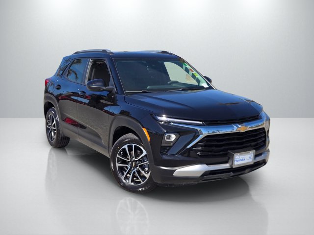 Used 2026 Chevrolet TrailBlazer LT FWD image 1