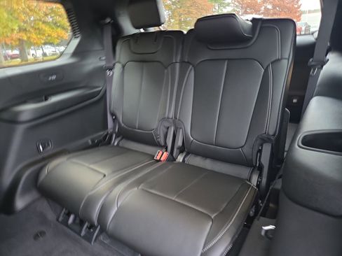 New 2025 Jeep Grand Cherokee L Limited AWD/4WD image 6
