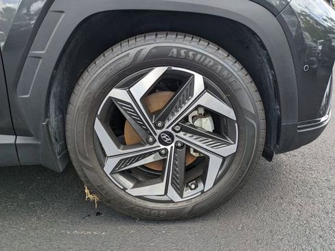 Certified 2022 Hyundai Tucson Limited FWD image 11