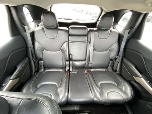 Used 2018 Jeep Cherokee Limited AWD/4WD image 21