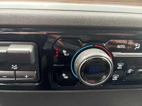 Used 2023 Chevrolet Silverado 1500 RST w/ Z71 Off-Road Package image 22