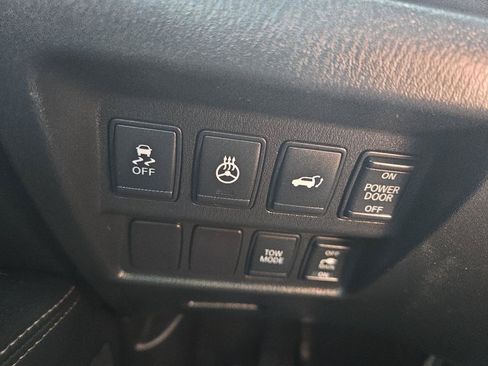 Used 2014 Nissan Pathfinder Platinum w/ Platinum Premium Package AWD/4WD image 28