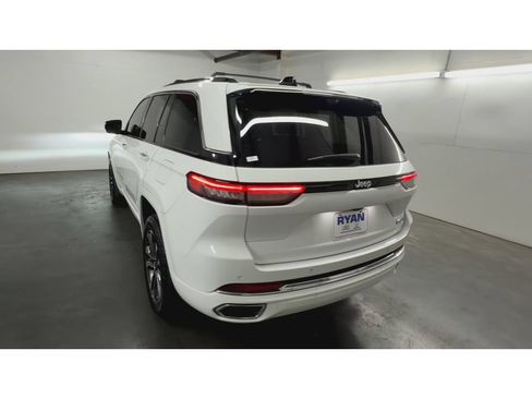 Used 2023 Jeep Grand Cherokee Overland w/ Adv Protech Group III RWD image 7