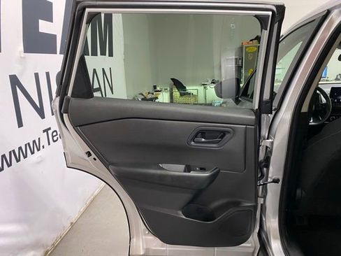 Certified 2024 Nissan Rogue S image 25