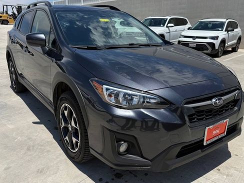 Used 2018 Subaru Crosstrek 2.0i Premium w/ Popular Package #2 AWD/4WD image 2