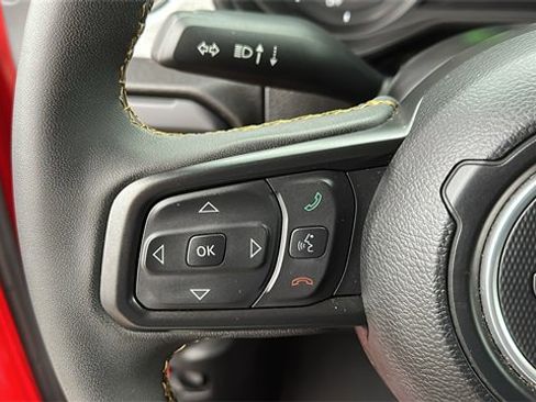 Used 2024 Jeep Wrangler Unlimited w/ Convenience Group image 11